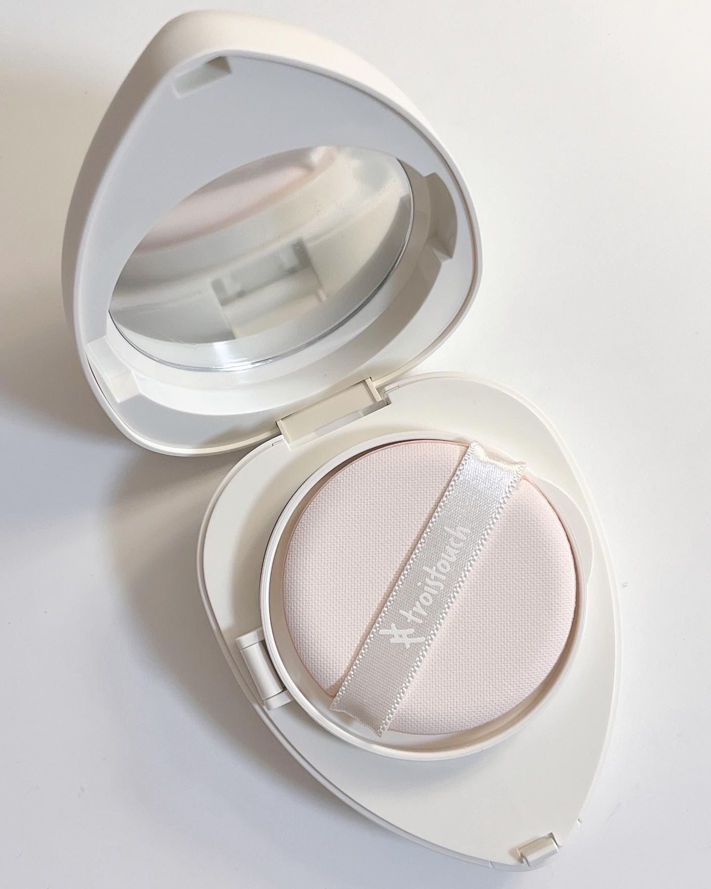 トワタッチ ハートクッション マットカバー/troistouch/クッションファンデーションを使ったクチコミ（3枚目）