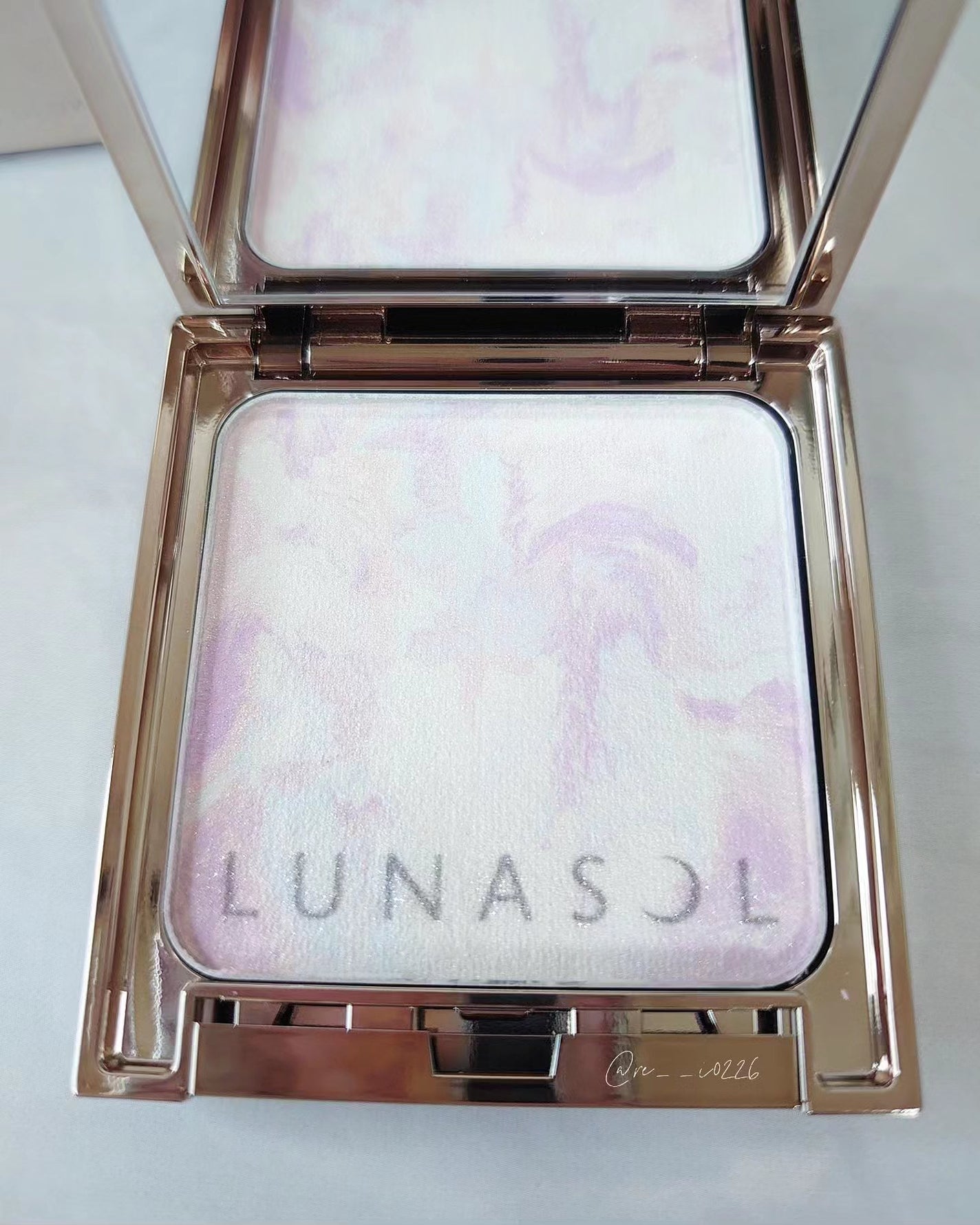 マージングフェースグロウ/LUNASOL/プレストパウダーを使ったクチコミ(3枚目)