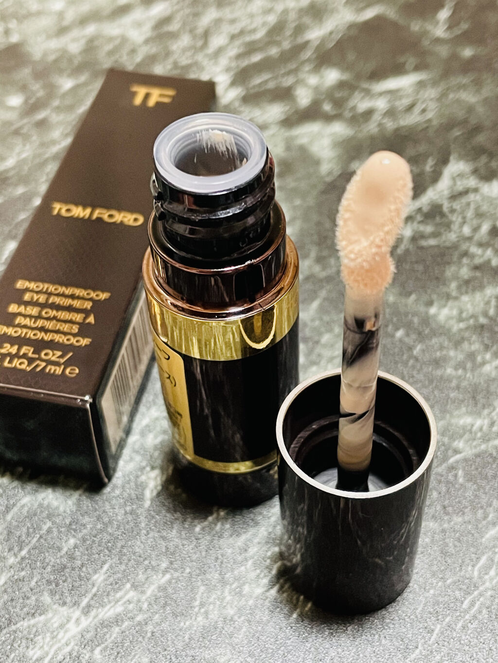エモーションプルーフ アイ プライマー/TOM FORD BEAUTY/アイシャドウベースを使ったクチコミ（3枚目）