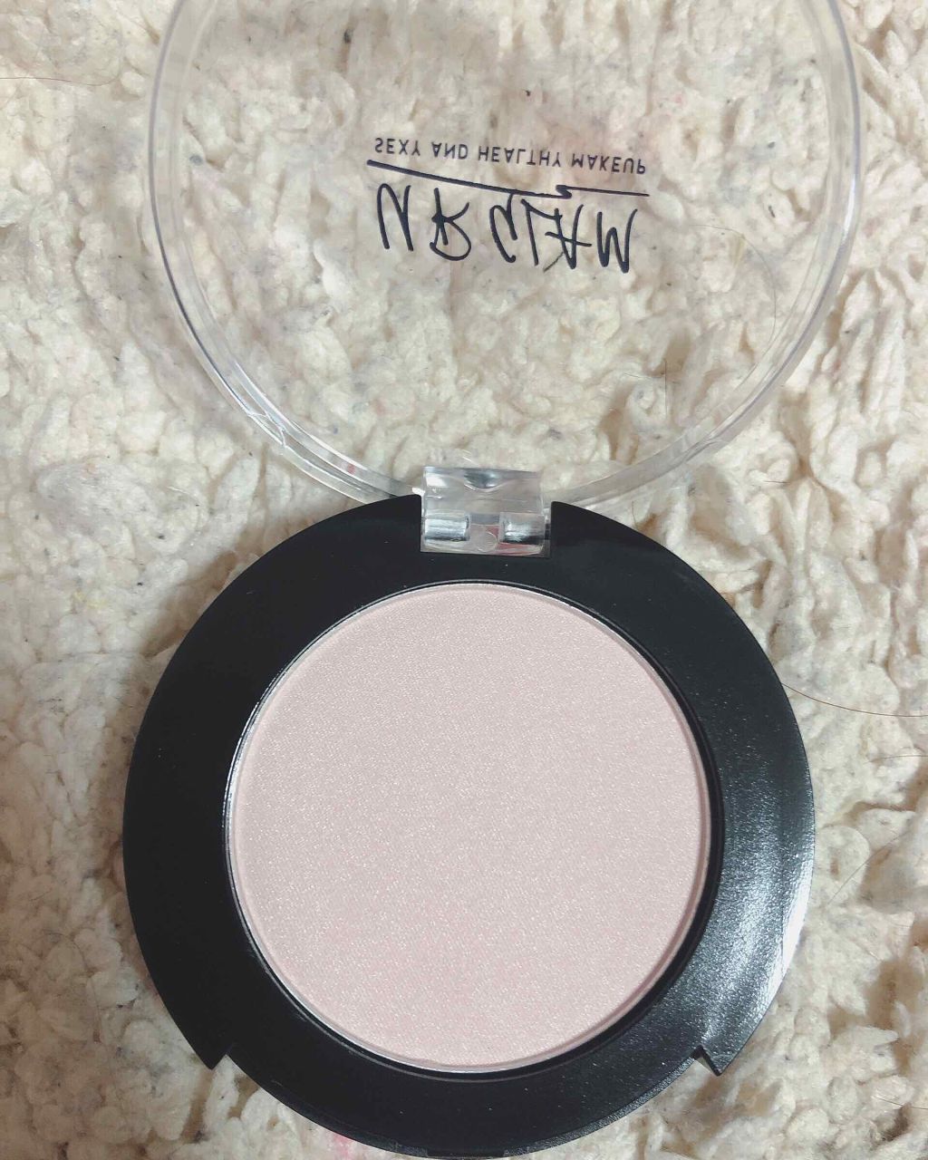 UR GLAM NATURAL POWDER/U R GLAM/プレストパウダーを使ったクチコミ(2枚目)