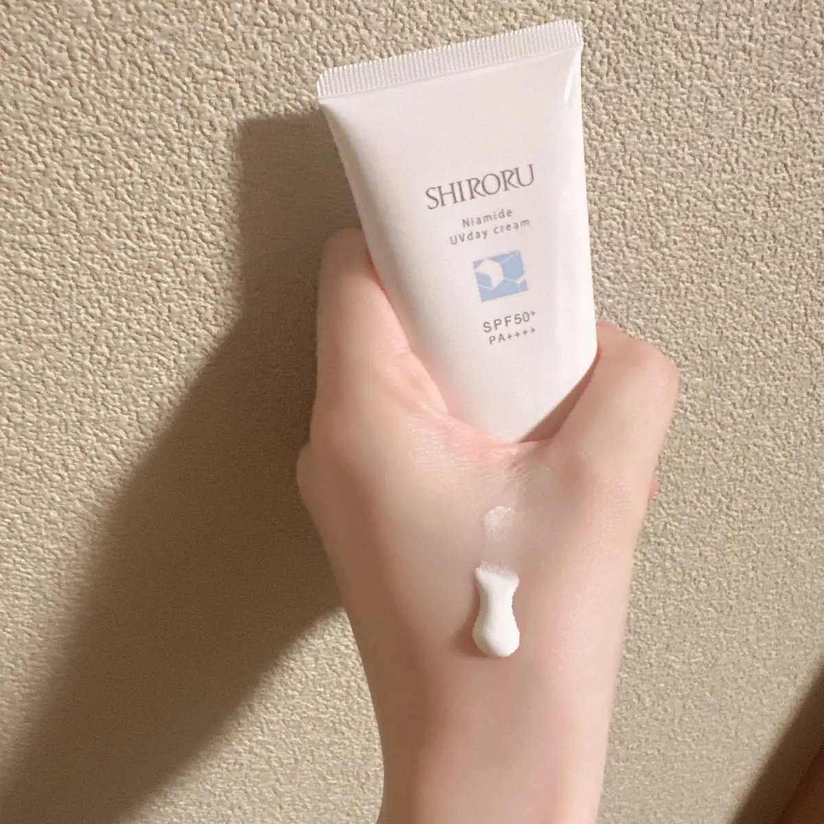 ナイアミドUVデイクリーム/SHIRORU/日焼け止めクリームを使ったクチコミ（3枚目）