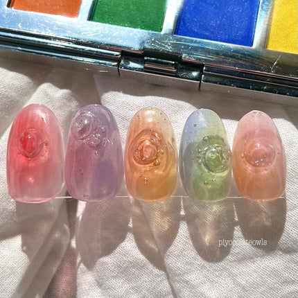 ぴよこれいと あうるす on LIPS 「グラデーションパレットで作るチークネイル以外のグラデーションネ..」(5枚目)