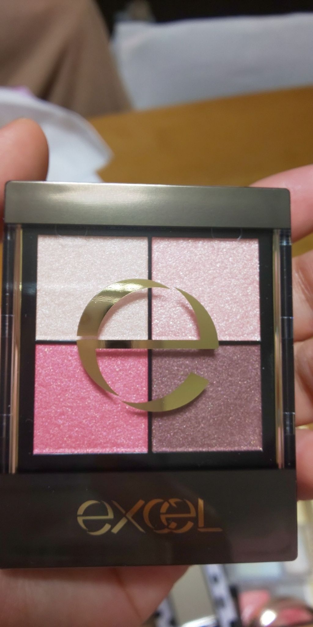 リアルクローズシャドウ/excel/アイシャドウパレットを使ったクチコミ(1枚目)