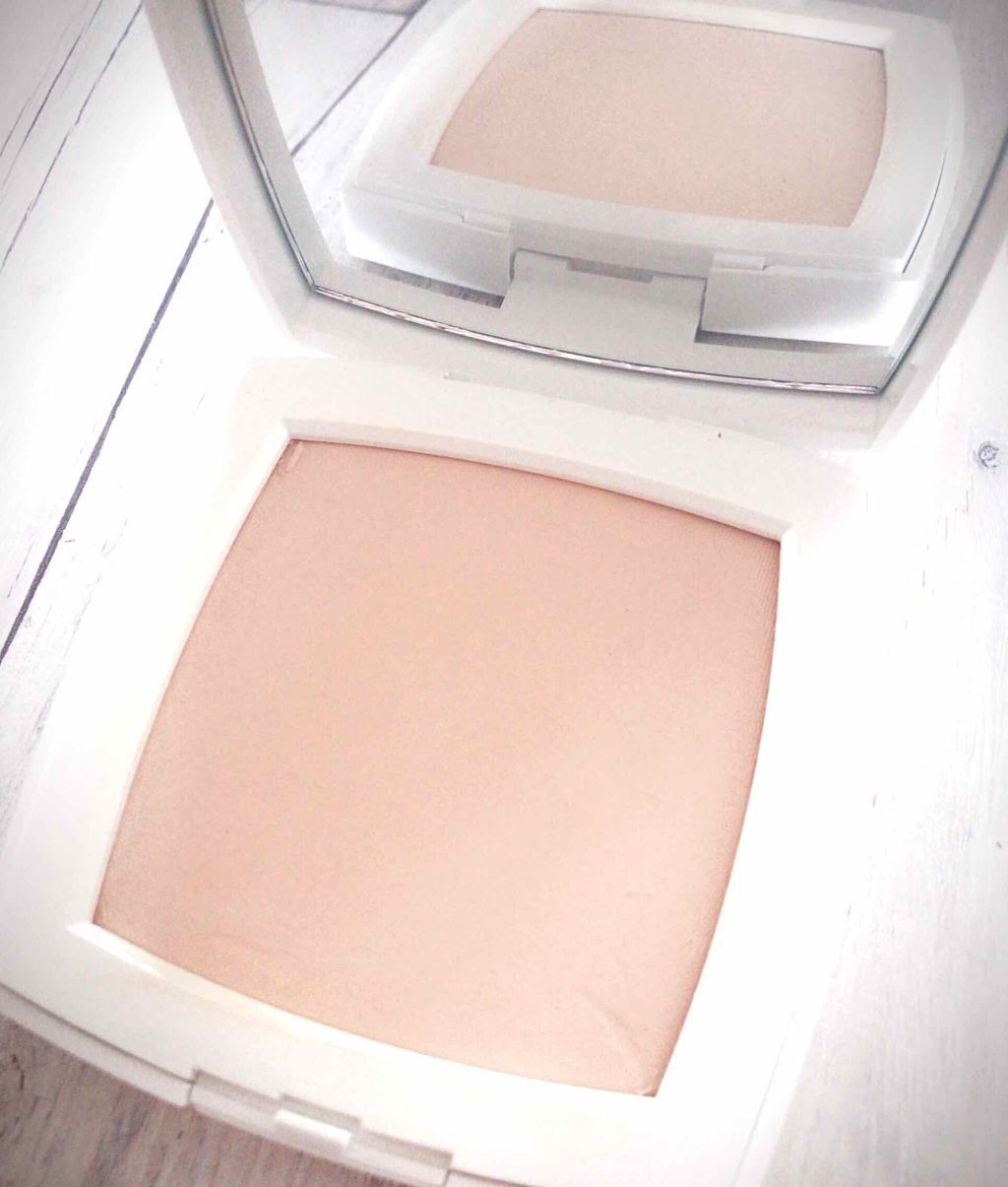 ル ブラン コンパクト ラディアンス/CHANEL/パウダーファンデーションを使ったクチコミ(2枚目)