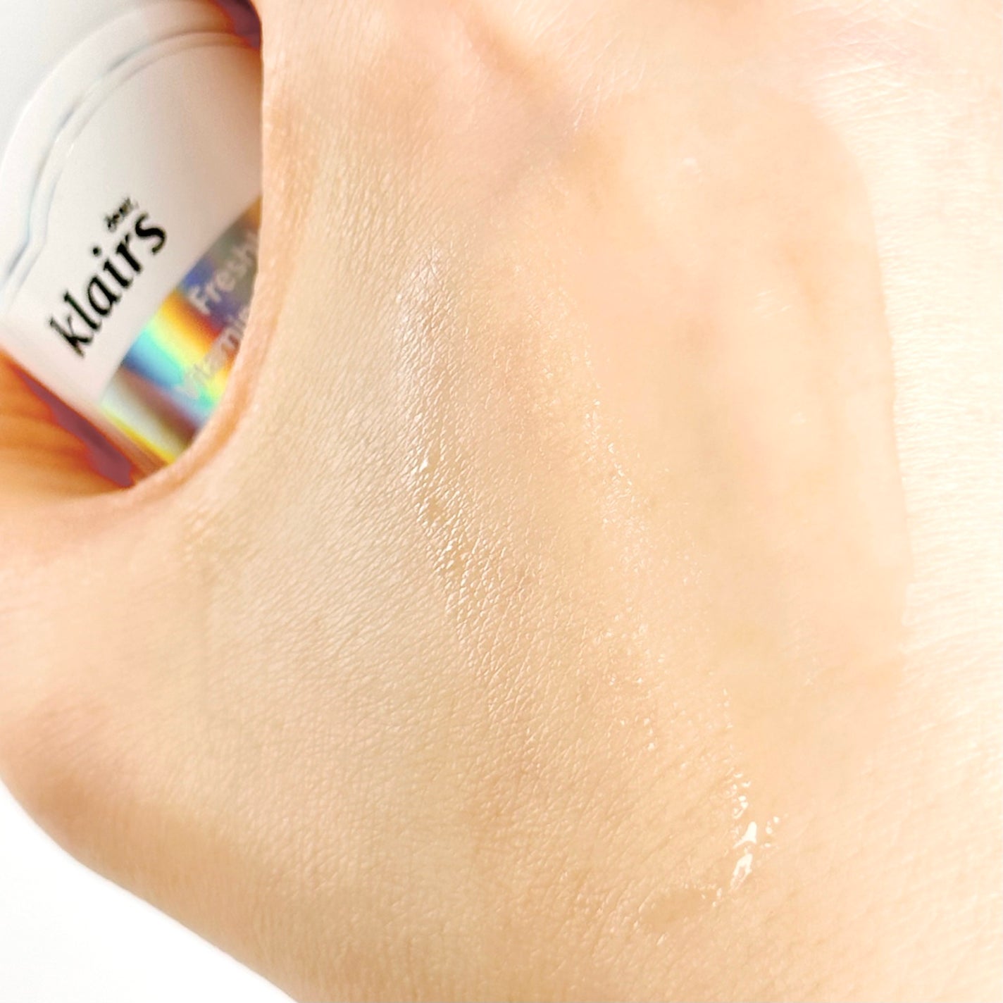 フレッシュリージュースドビタミンチャージングセラム(30ml)/Klairs/美容液を使ったクチコミ(3枚目)