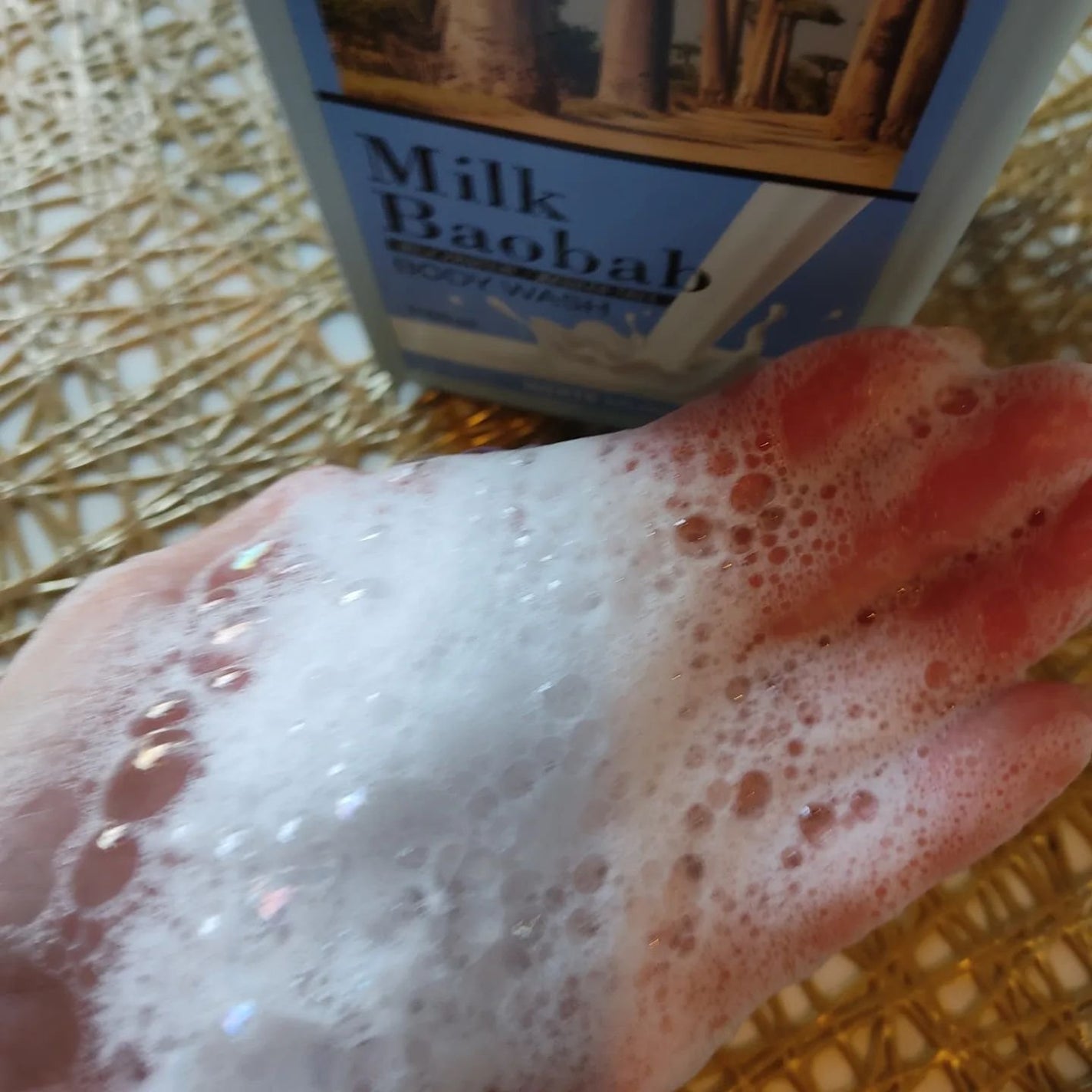 ミルクバオバブ パフュームボディウォッシュ ホワイトムスク/ミルクバオバブ/ボディソープを使ったクチコミ(3枚目)