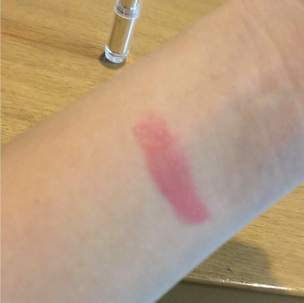 ラスティンググロスリップ/CEZANNE/口紅を使ったクチコミ（2枚目）