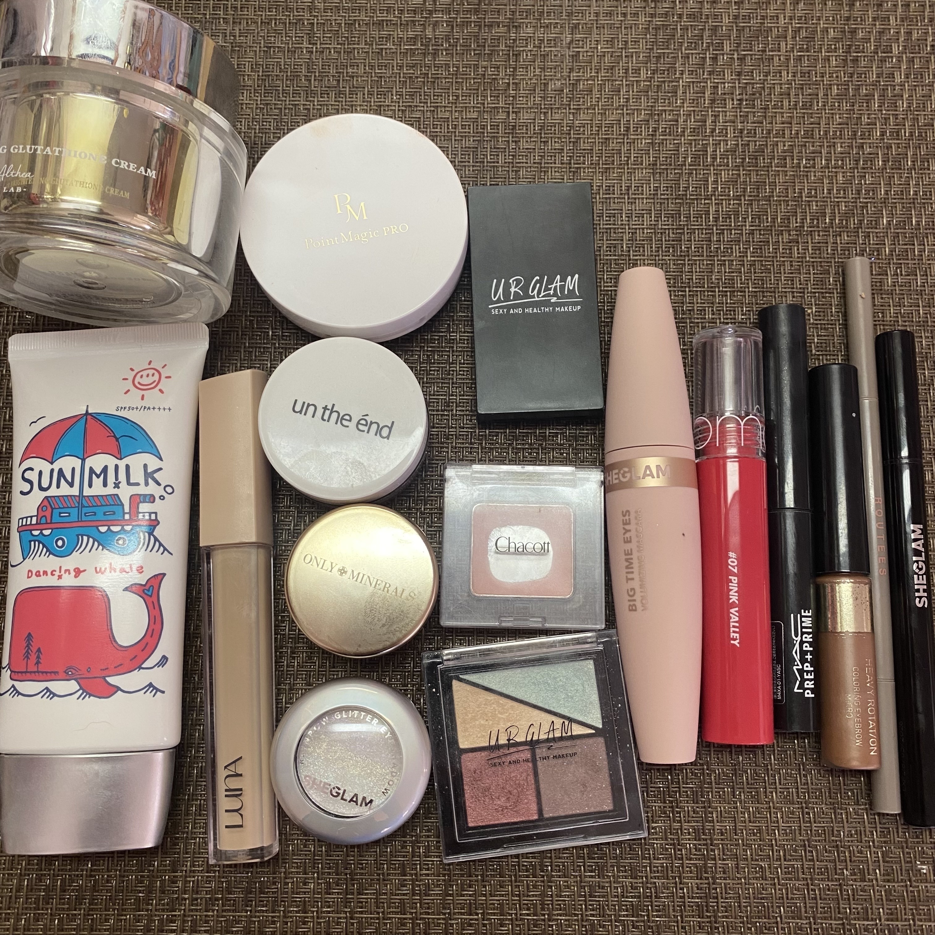 UR GLAM　VELVET EYE COLOR PALETTE スモーキーレッド/U R GLAM/アイシャドウパレットを使ったクチコミ（3枚目）