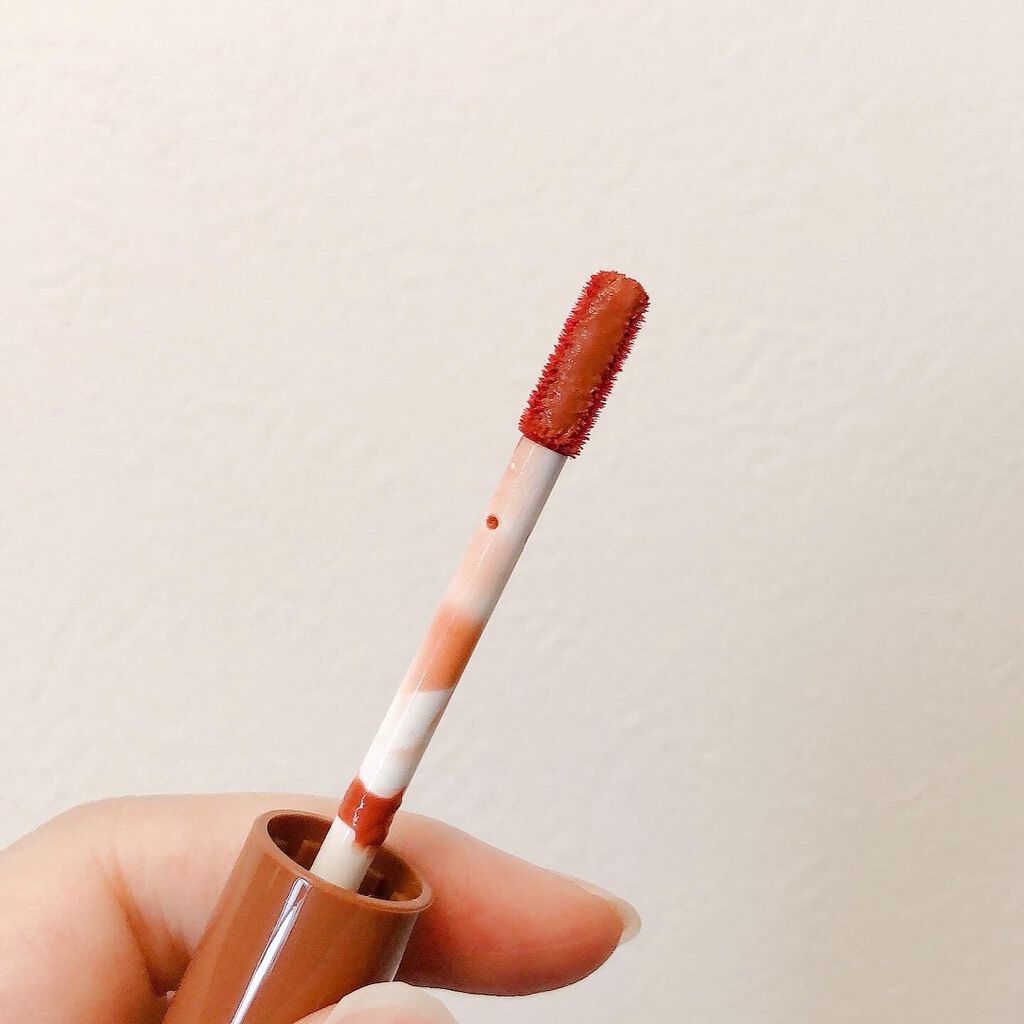 ウォータリーティントリップ/CEZANNE/リップティントを使ったクチコミ（3枚目）