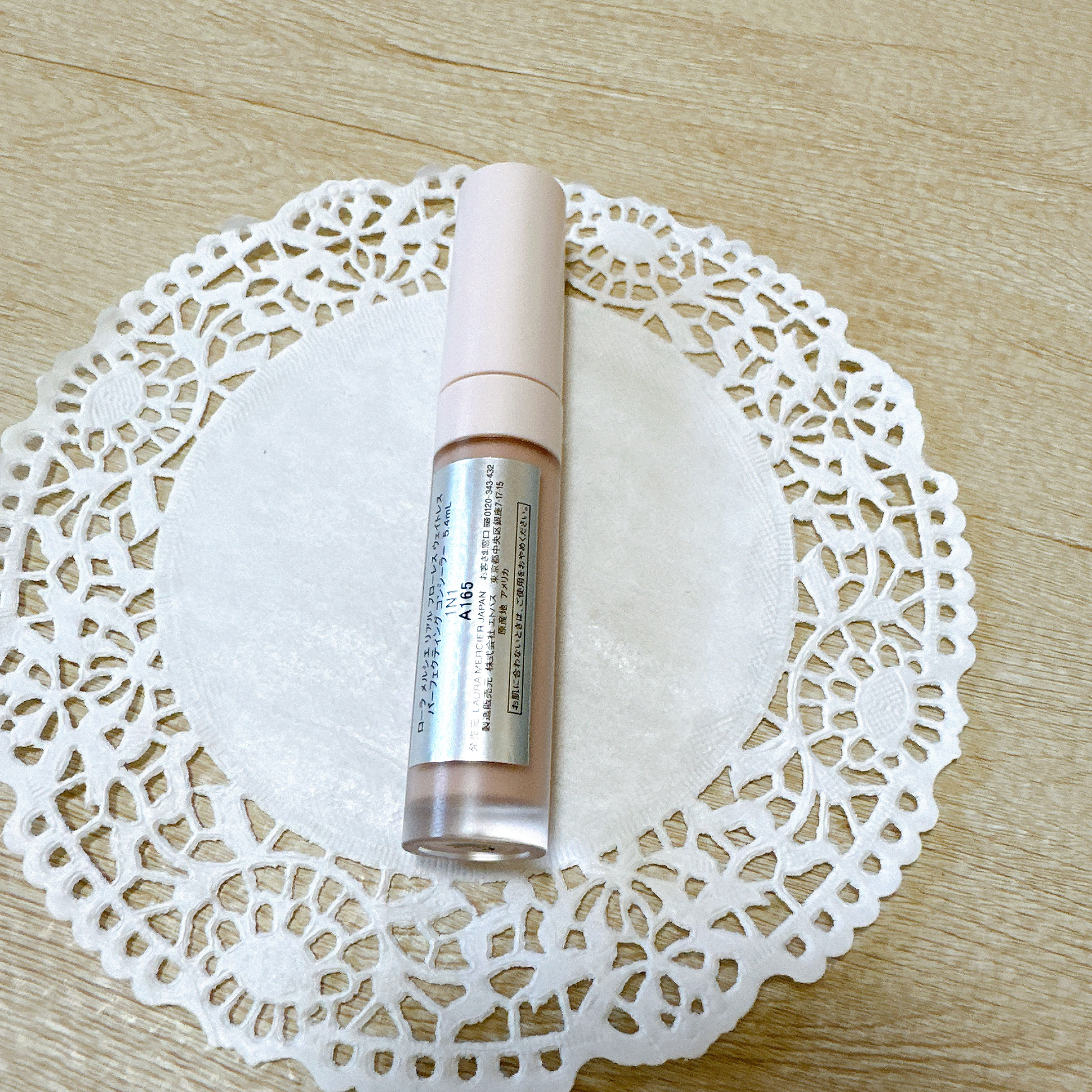 リアル フローレス ウェイトレス パーフェクティング コンシーラー/ローラ メルシエ/リキッドコンシーラーを使ったクチコミ（3枚目）