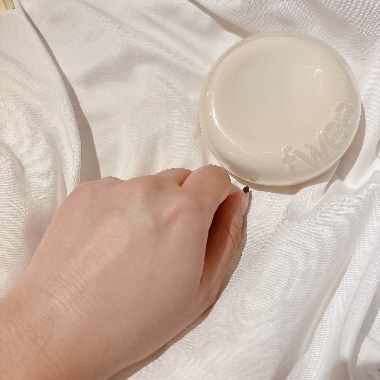 フィー クッションエッグフィットカバー/fwee/クッションファンデーションを使ったクチコミ（3枚目）