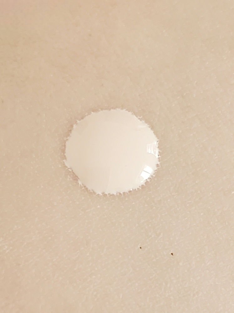 エルシア プラチナム　おしろいUV乳液のクチコミ「エルシアプラチナム　おしろいUV乳液
00 コーラルピンク
SPF50+/PA++++

🥸🥸.....」（2枚目）