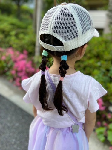 Yuki on LIPS 「4歳娘のヘアアレンジ♡簡単三つ編みアレンジです👧🏻✨最近日差し..」（5枚目）
