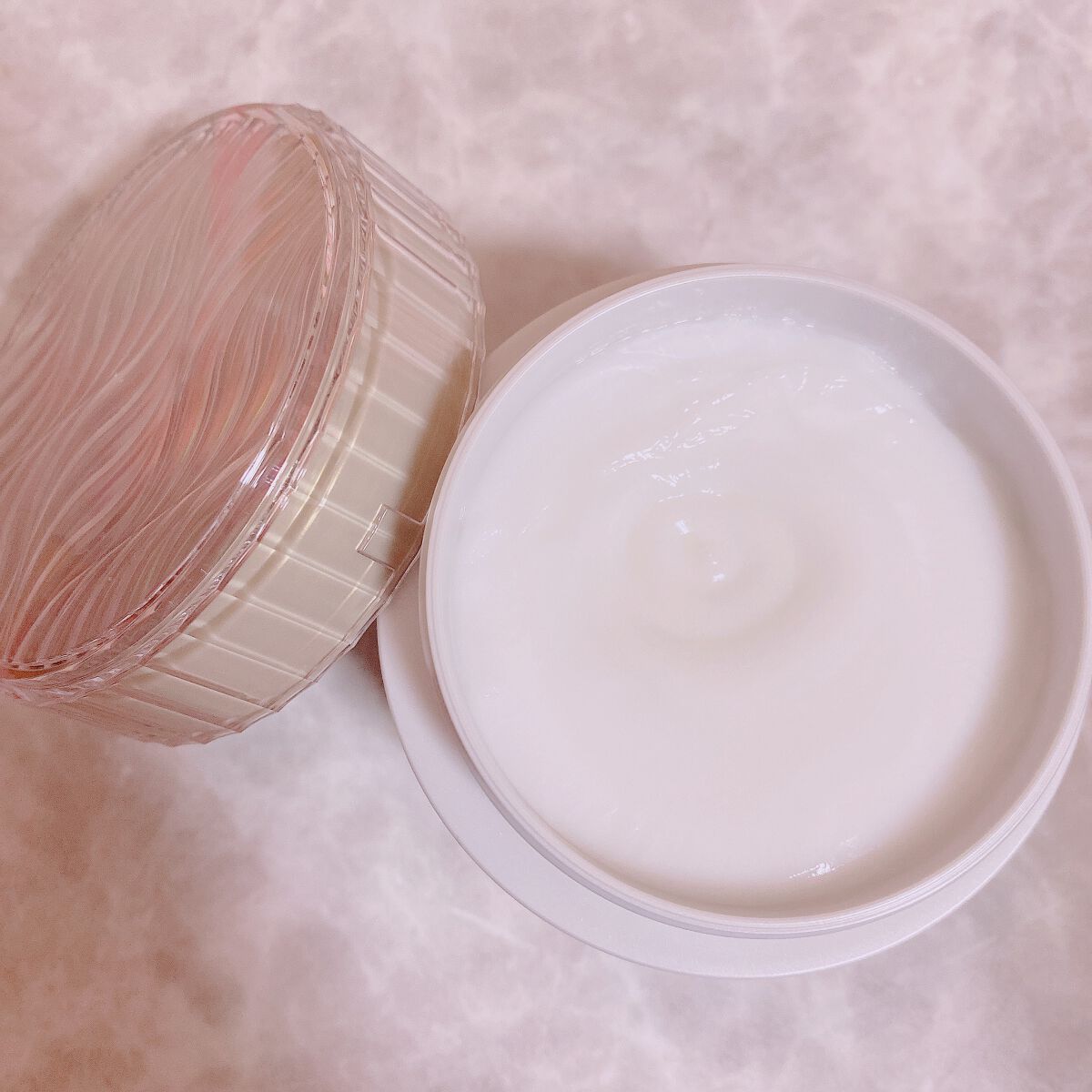 Essential THE BEAUTY 髪ã®ãã¡çŸå®¹ããªã¢ãã¢ãã¹ã¯/ãšãã»ã³ã·ã£ã«/ãã¢ãã¹ã¯ã»ãã¢ããã¯ã䜿ã£ãã¯ãã³ãïŒ5æç®ïŒ