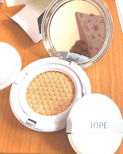 IOPE エアクッション ナチュラルグローのクチコミ「買っちゃいました。
公式のネットで購入!
めっちゃ欲しかったんですよ!
肌の色に合わせてくれる.....」(3枚目)