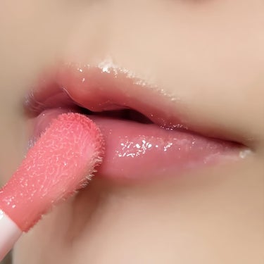 キスキス ビー グロウ オイル/GUERLAIN/リップグロスを使ったクチコミ（3枚目）