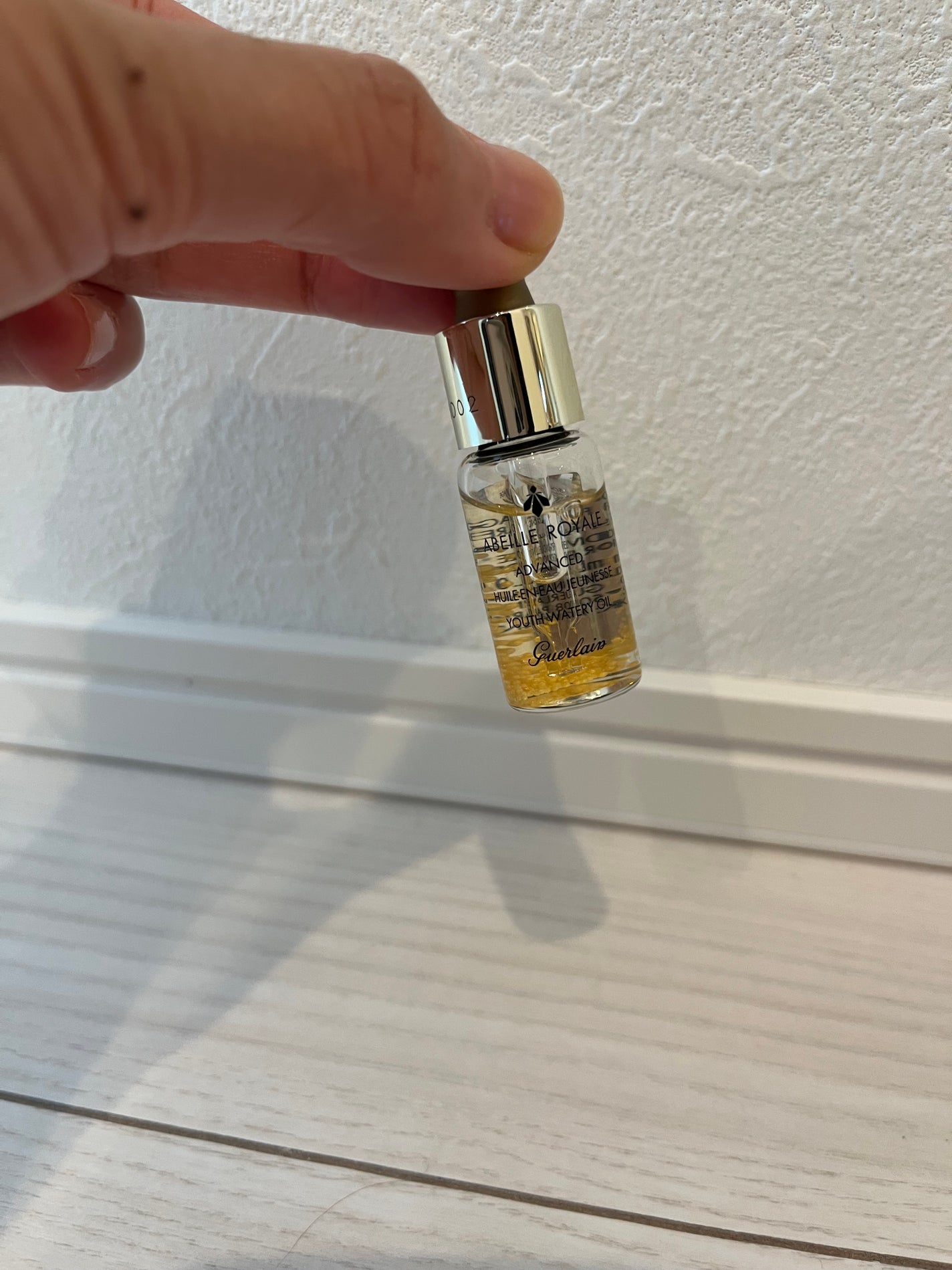 candy3ks on LIPS 「⚪️ゲラン アベイユロイヤル アドバンストウォータリーオイル@..」(2枚目)