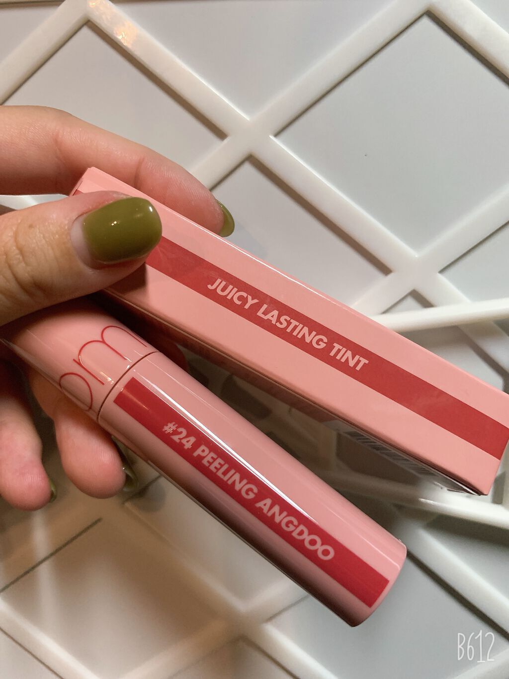 ジューシーラスティングティント/rom&nd/リップティントを使ったクチコミ(1枚目)