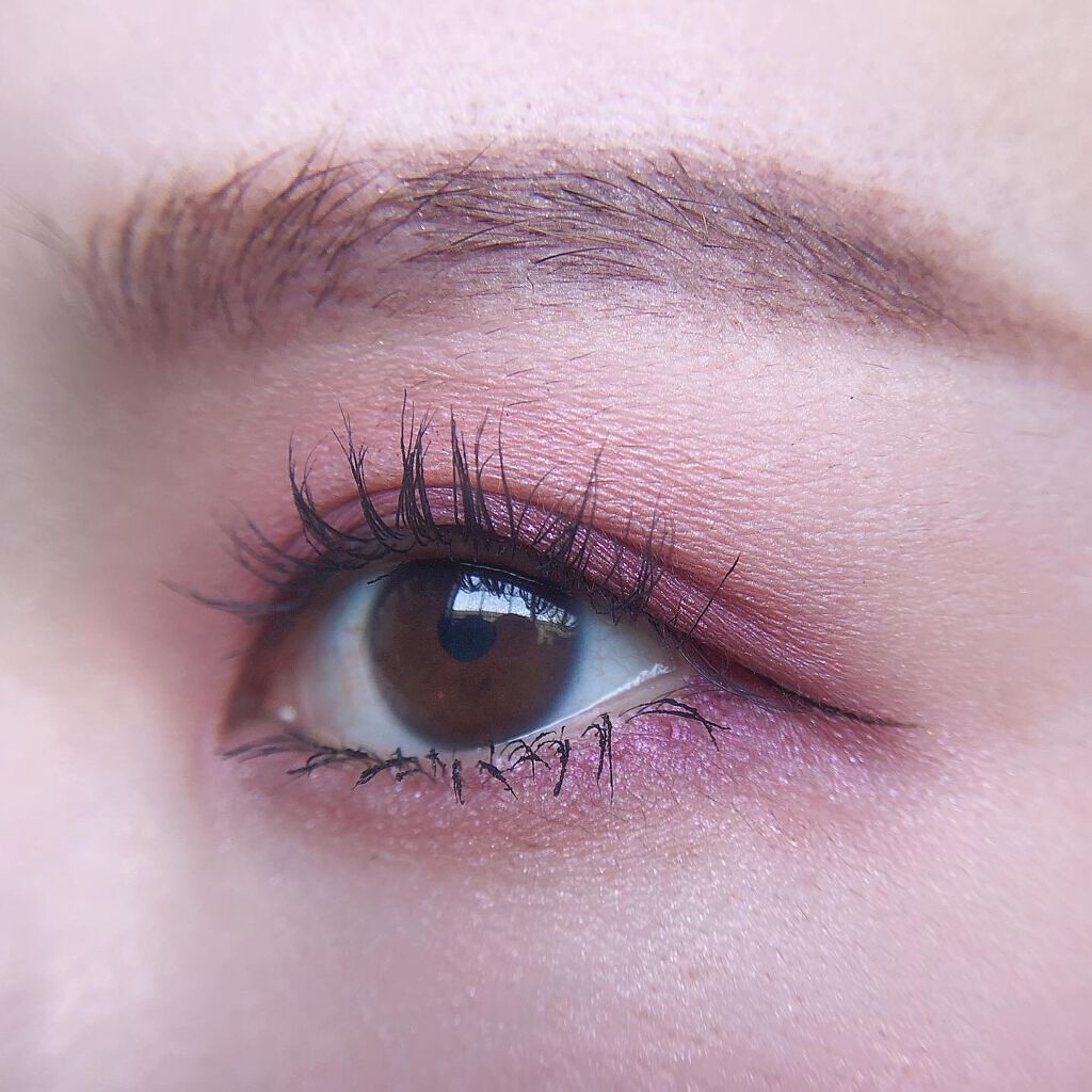 あゆみ on LIPS 「・\#todaysmake/・アイシャドウ☑@revlon#カ..」(3枚目)