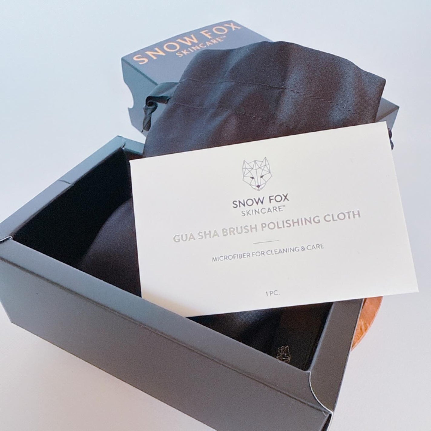 プレミアム FOX カッサ ゴースト ヘアブラシ ブラック/SNOW FOX SKINCARE/ヘアブラシを使ったクチコミ(5枚目)