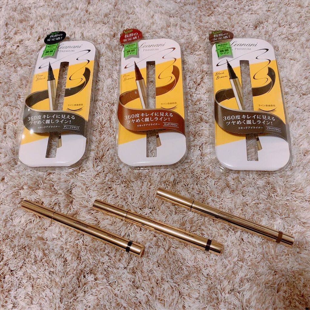 Leanani プレミアムリキッドアイライナーNのクチコミ「レアナニのアイライナーは
ブラシが細いのにコシがある感じで
細かく描く時すごい便利！！✨✨.....」（2枚目）