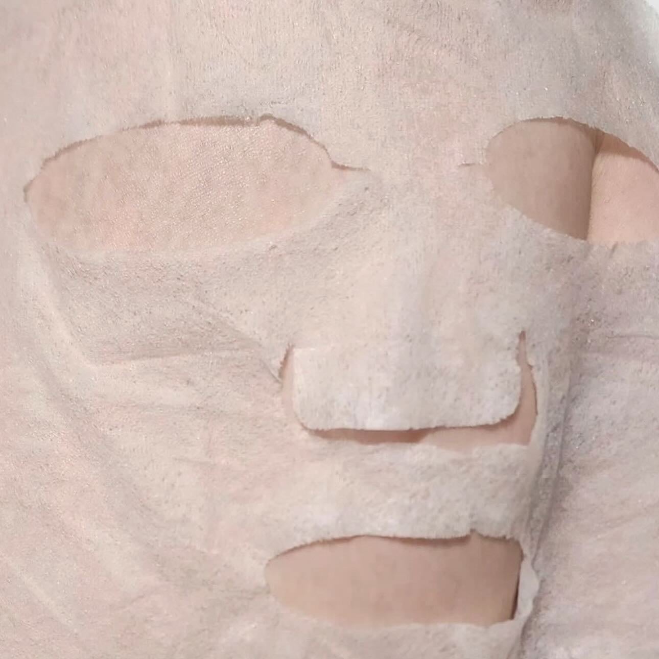 グルタチオンCグローデイリーマスク/ESTHER FORMULA/シートマスク・パックを使ったクチコミ(3枚目)