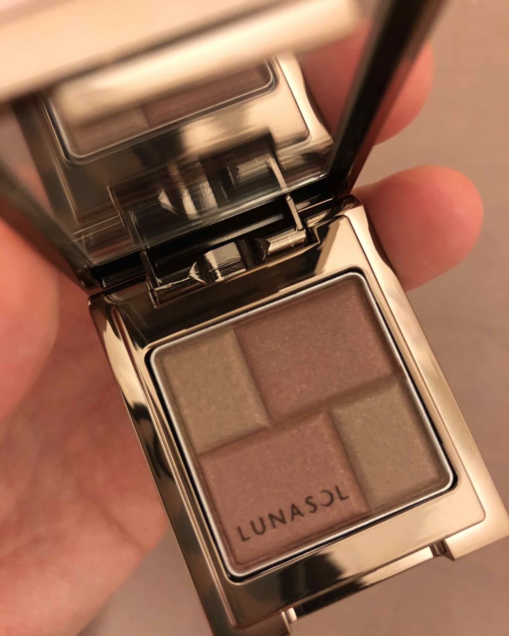 メルティングカラーアイズ/LUNASOL/アイシャドウパレットを使ったクチコミ(1枚目)