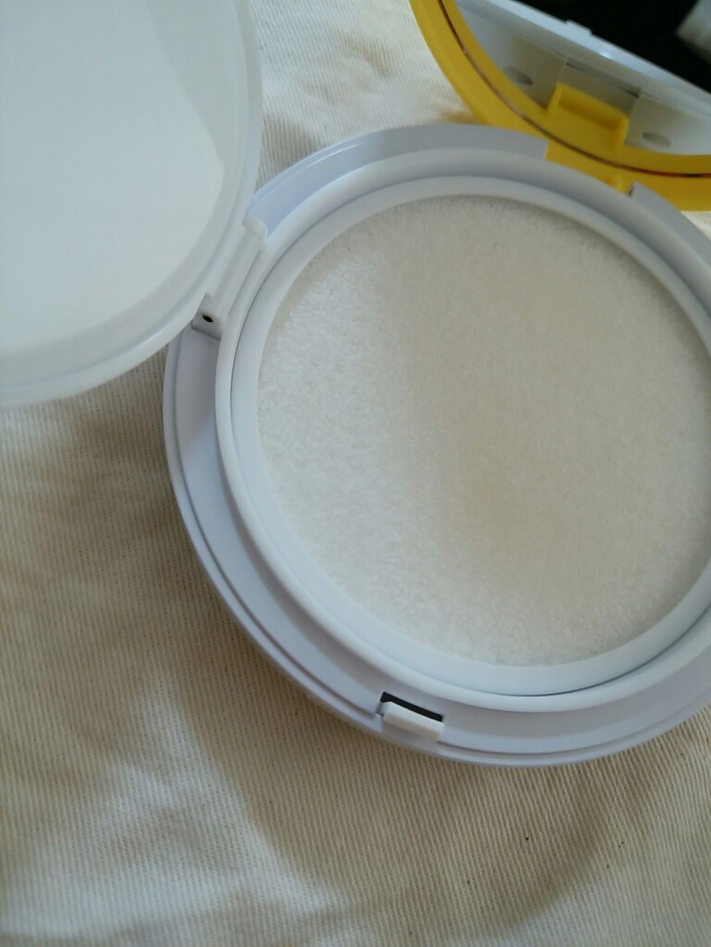 フジコあぶらとりウォーターパウダー/Fujiko/プレストパウダーを使ったクチコミ(4枚目)