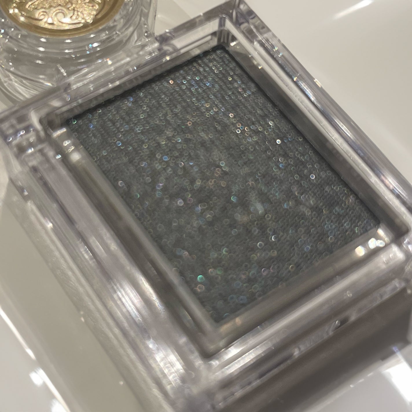 シャドーカスタマイズ/MAJOLICA MAJORCA/単色アイシャドウを使ったクチコミ(3枚目)