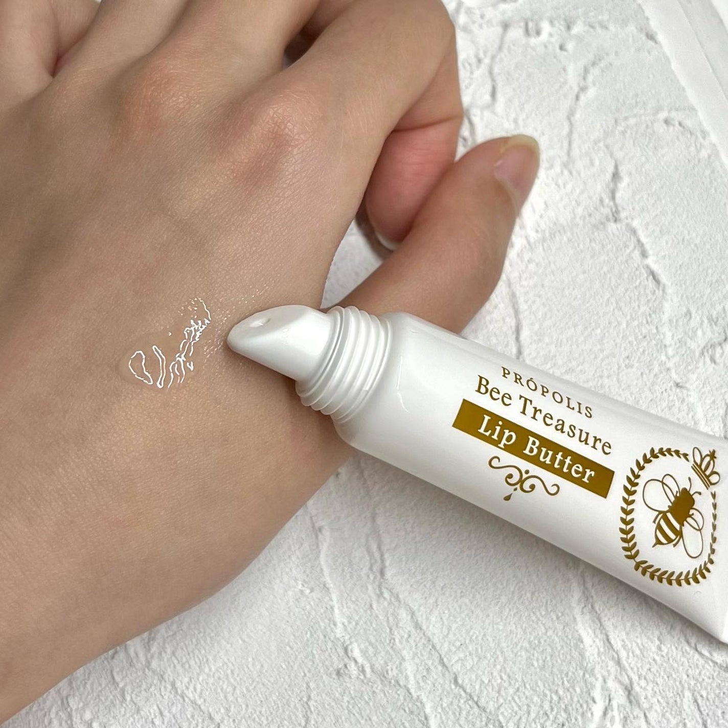 リップバター~Lip Butter~/Bee Treasure/リップクリームを使ったクチコミ(4枚目)