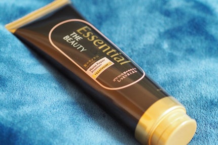THE BEAUTY 髪のキメ美容プレミアムトリートメント<モイストリペアプレミアム>/エッセンシャル/洗い流すヘアトリートメントを使ったクチコミ(2枚目)