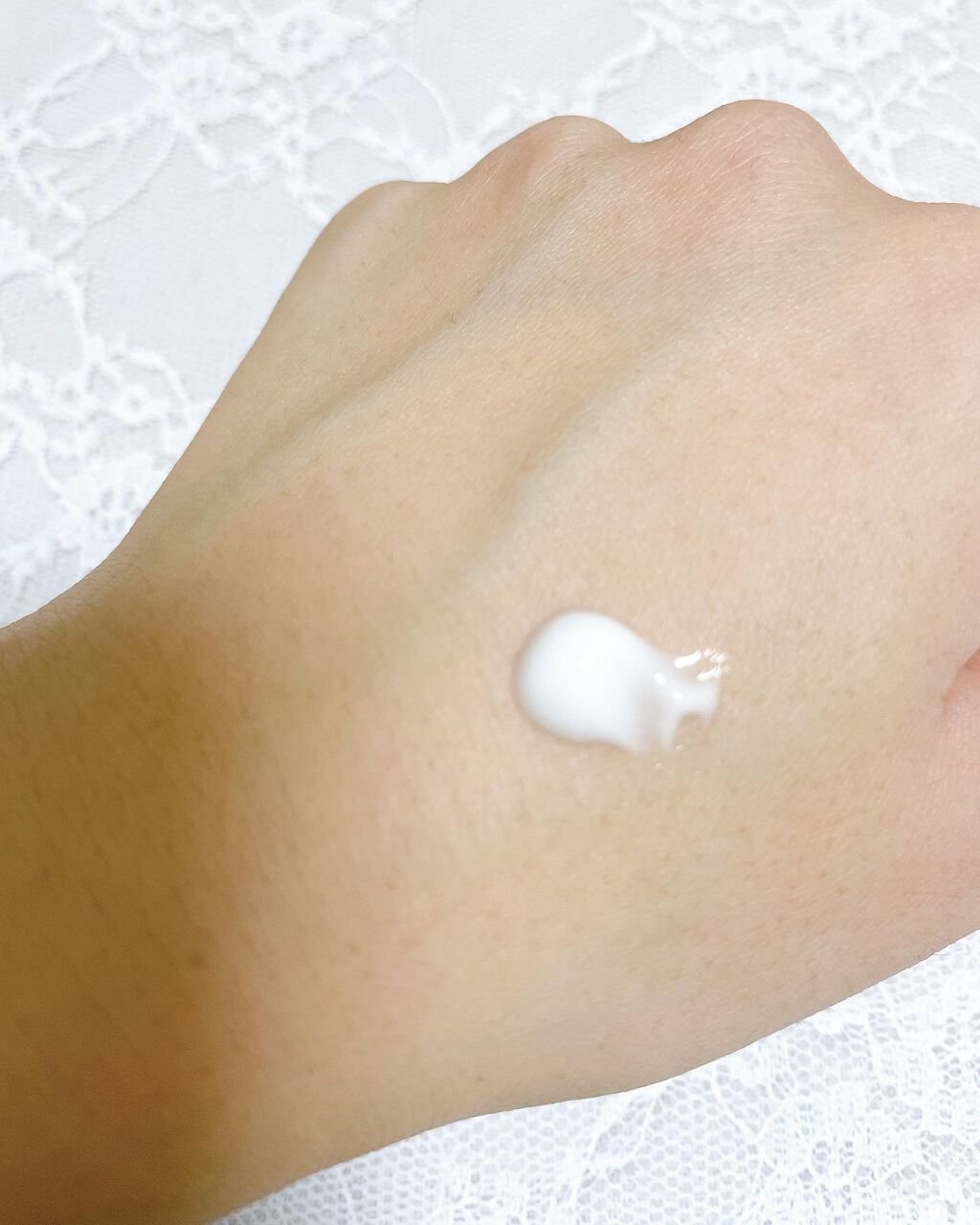 アミノモイスト エイジングケア ミルククリーム/ミノン/フェイスクリームを使ったクチコミ(2枚目)