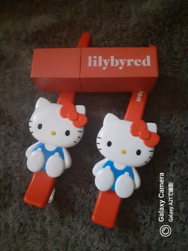 HELLO KITTYがのせてあって
かわゆだから二個にした。


リリーバイレッド
☆lilybyredムードライアー ベルベットティント