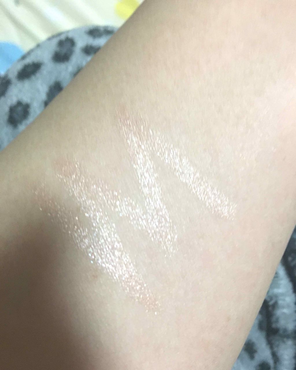 シルキースムースアイクレヨン/キャンメイク/リキッドアイシャドウを使ったクチコミ(3枚目)