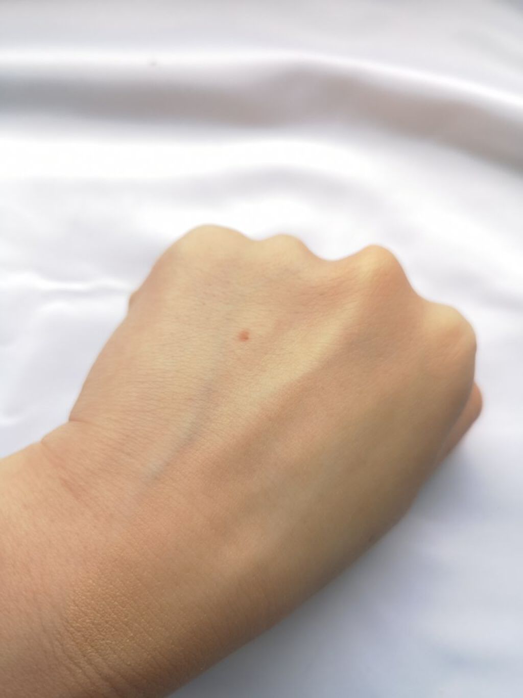 ハイドレイティング カラークリーム N3/B.A/リキッドファンデーションを使ったクチコミ（3枚目）