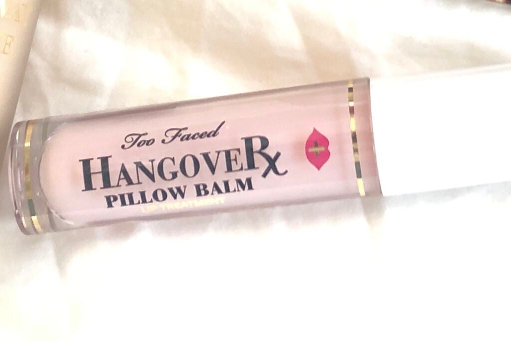 ~トゥー フェイスド ハングオーバー~ ピロー バーム リップ トリートメント/Too Faced/リップ美容液を使ったクチコミ(1枚目)