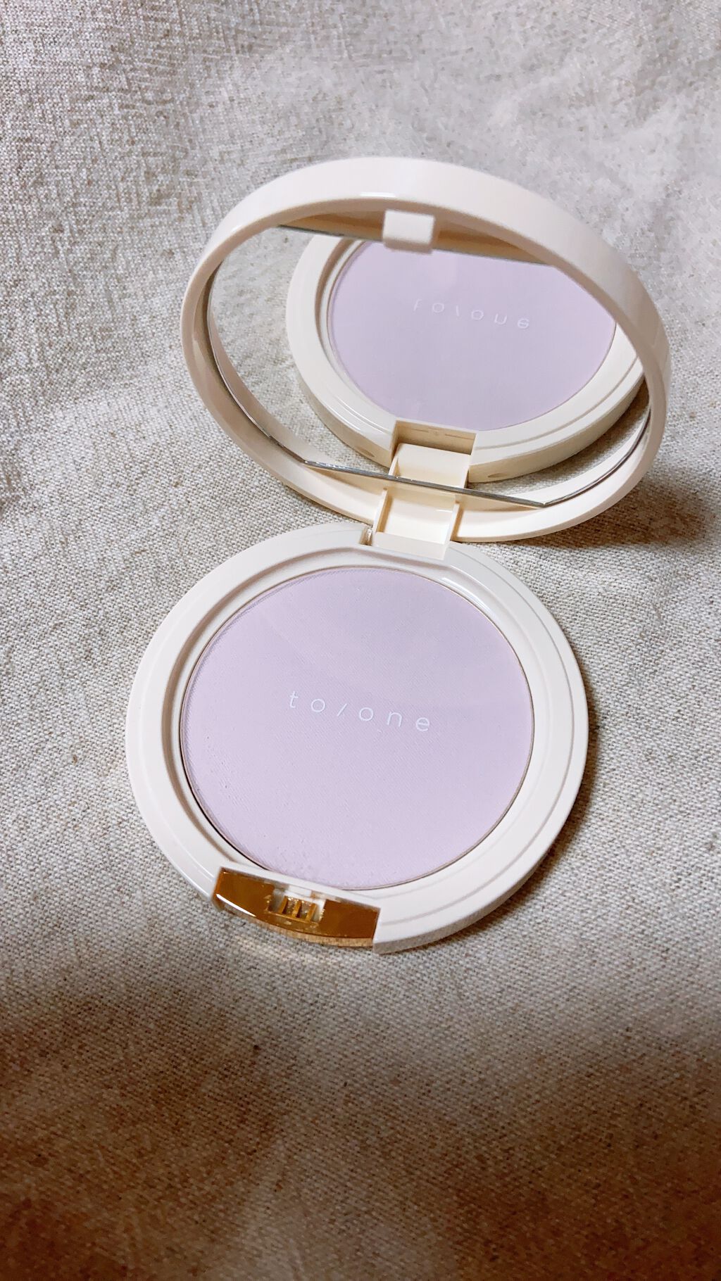 トーン デューイ モイスト プレストパウダー/to/one/プレストパウダーを使ったクチコミ（1枚目）