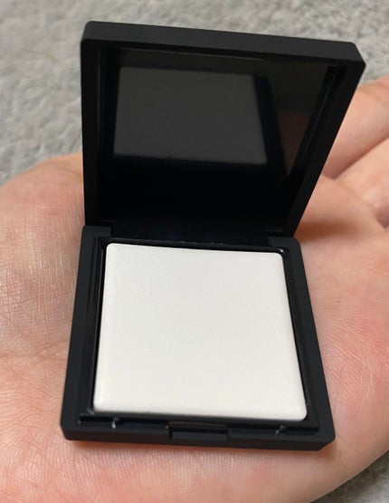 ライトリフレクティングセッティングパウダー プレスト N/NARS/プレストパウダーを使ったクチコミ(4枚目)