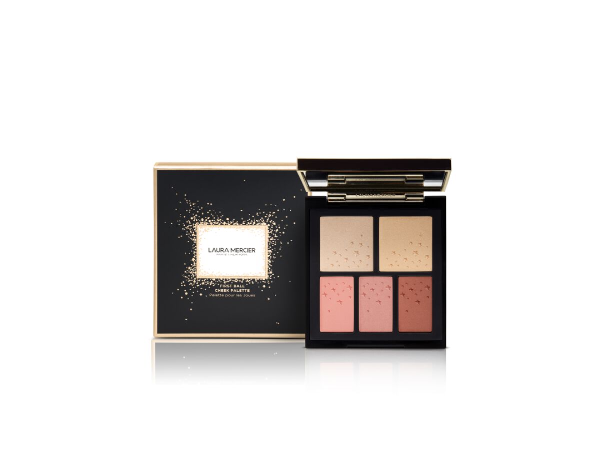 ファースト ボール チーク パレット ローラ メルシエ