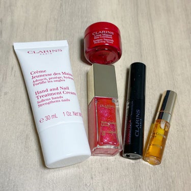 CLARINS アドベント カレンダー 2021のクチコミ「\ついに！クラランスのんびり開封レビュー➂🎄🎁/
クラランス
アドベントカレンダー2021
全.....」（1枚目）