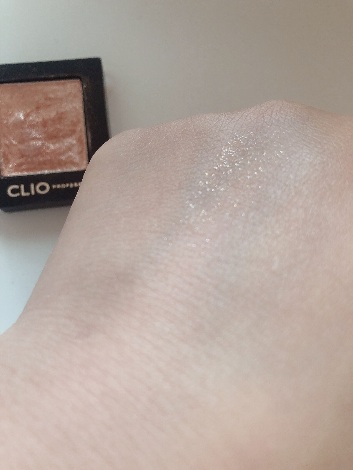プロ シングル シャドウ/CLIO/単色アイシャドウを使ったクチコミ（2枚目）