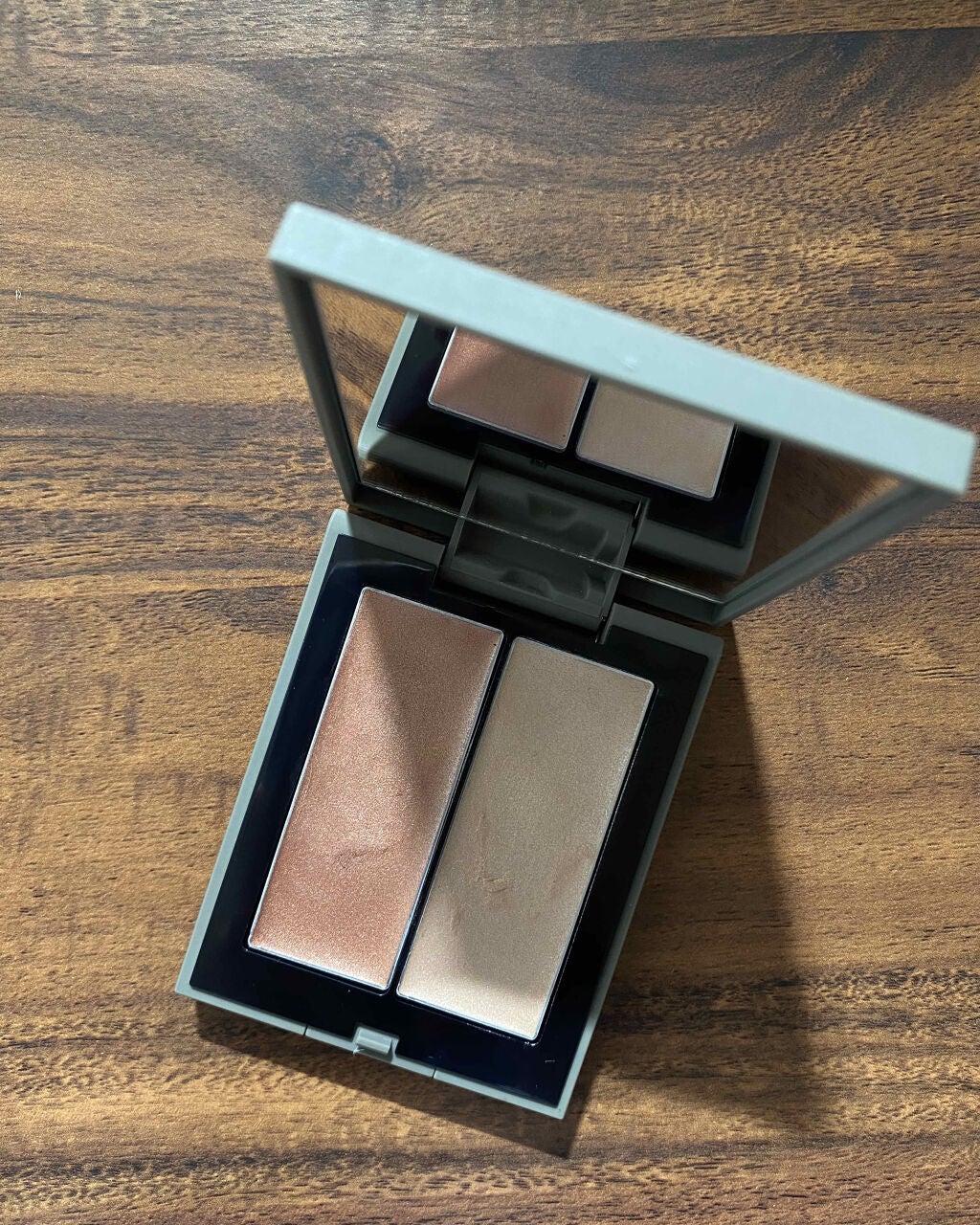 THREE シマリング グロー デュオ/THREE/クリームハイライトを使ったクチコミ(2枚目)