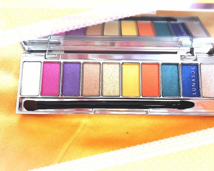 ザ ライティングカラーアイズ/LUNASOL/アイシャドウパレットを使ったクチコミ(1枚目)