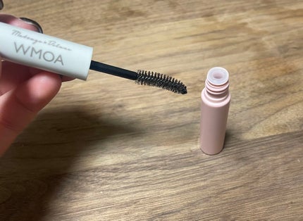 takomi/ヘアメイクアーティスト on LIPS 「育毛剤メーカーが開発した「まつ毛美容液」1本で2役だからまつ毛..」(4枚目)