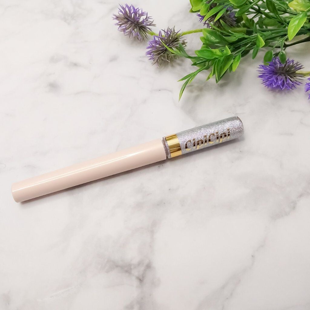 グリッターイルミネーションライナー/CipiCipi/リキッドアイライナーを使ったクチコミ(1枚目)