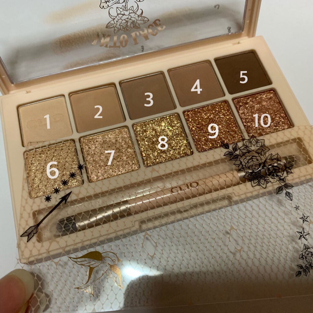 まる on LIPS 「CLIOアイシャドウレポ!大人気のCLIOの新作アイシャドウレ..」(2枚目)