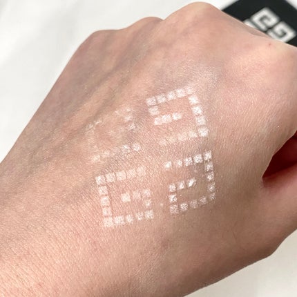 プリズム・リーブル/GIVENCHY/ルースパウダーを使ったクチコミ(3枚目)