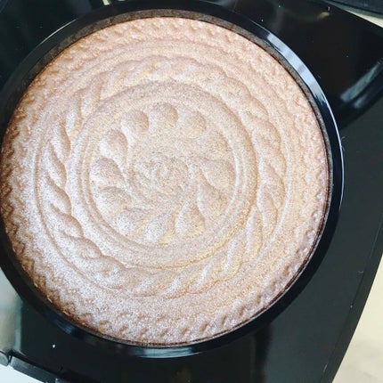 CHANEL エクラ マニェティク ドゥ シャネルのクチコミ「
\ CHANEL 🎄 Xmas COFFRET /
┈┈┈┈┈┈┈┈┈┈┈┈┈┈┈┈┈.....」(2枚目)