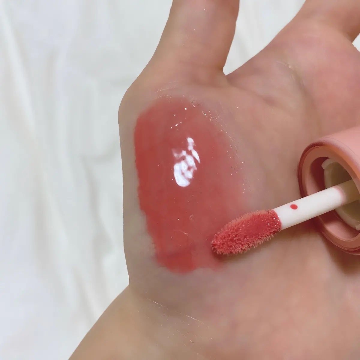 フィー 3Dボリューミンググロス/fwee/リップグロスを使ったクチコミ(2枚目)