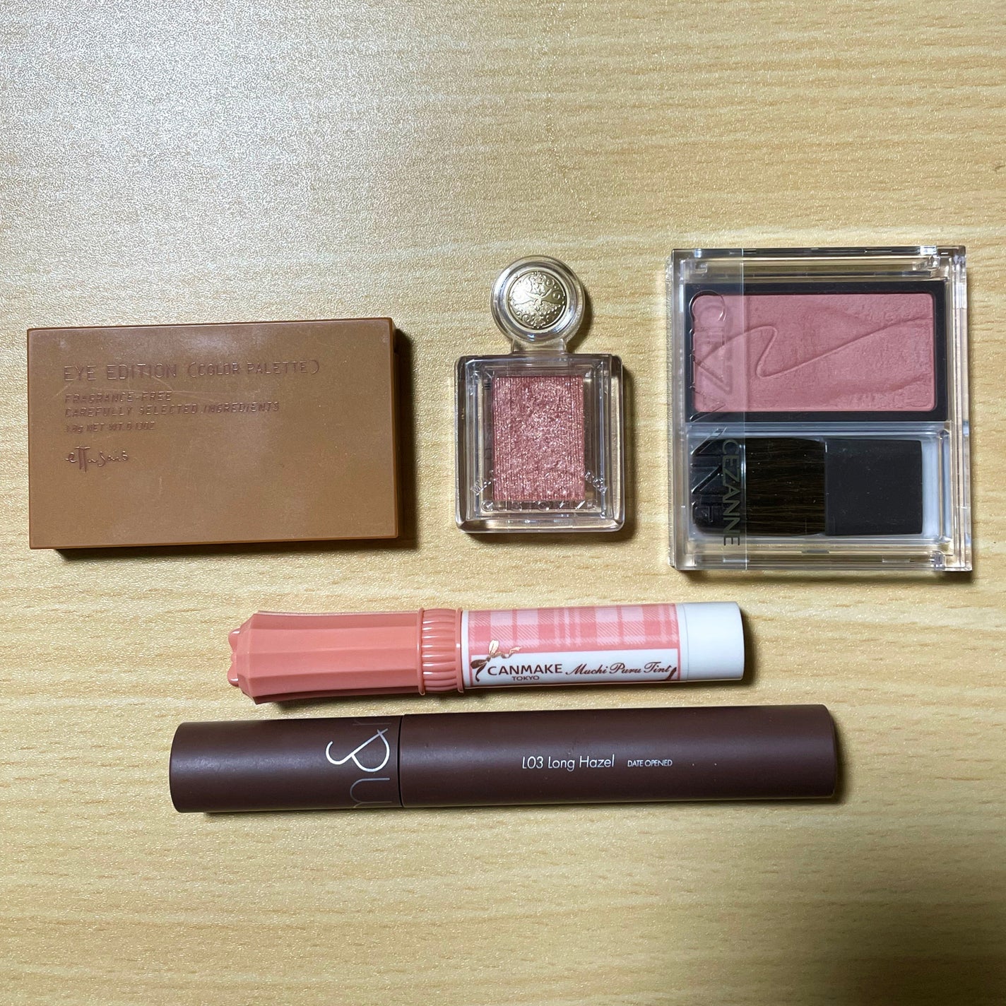 シャドーカスタマイズ/MAJOLICA MAJORCA/単色アイシャドウを使ったクチコミ(1枚目)